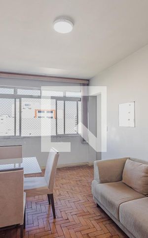Apartamento à venda com 74m², 2 quartos e 1 vagaSala