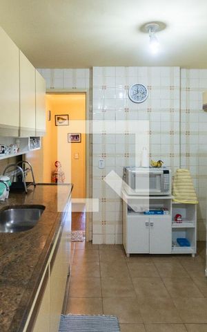 Apartamento à venda com 128m², 3 quartos e 2 vagasCozinha