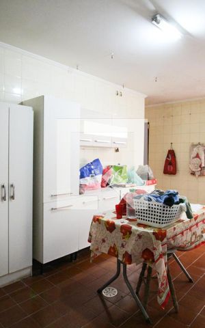 Casa à venda com 480m², 3 quartos e 6 vagas Casa à venda com 480m², 3 quartos e 6 vagasÁrea de Serviço