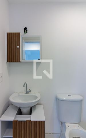 Apartamento à venda com 47m², 2 quartos e 1 vaga Apartamento à venda com 47m², 2 quartos e 1 vagaBanheiro