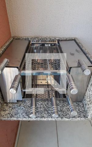 Apartamento à venda com 47m², 2 quartos e 1 vaga Apartamento à venda com 47m², 2 quartos e 1 vagaVaranda da sala