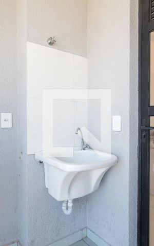 Apartamento à venda com 47m², 2 quartos e 1 vaga Apartamento à venda com 47m², 2 quartos e 1 vagaÁrea de serviço
