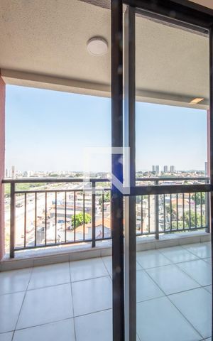 Apartamento à venda com 47m², 2 quartos e 1 vaga Apartamento à venda com 47m², 2 quartos e 1 vagaVaranda da sala