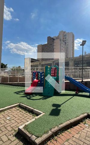 Apartamento à venda com 57m², 2 quartos e 1 vaga Apartamento à venda com 57m², 2 quartos e 1 vagaÁrea comum - Playground