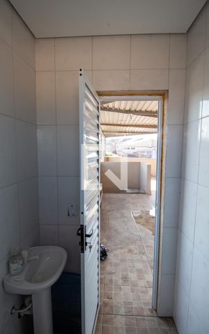 Casa para alugar com 600m², 3 quartos e 2 vagas Casa para alugar com 600m², 3 quartos e 2 vagasBanheiro de serviço