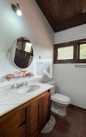Casa de condomínio à venda com 400m², 5 quartos e 4 vagasBanheiro da Suíte 3