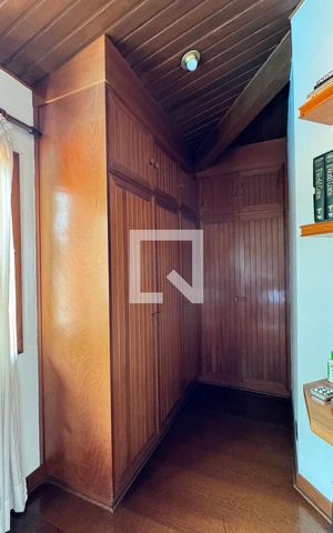 Casa de condomínio à venda com 400m², 5 quartos e 4 vagasQuarto 5