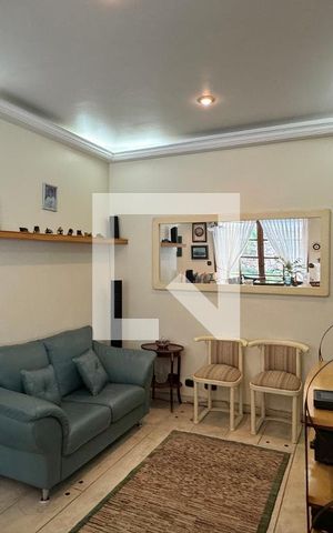 Casa de condomínio à venda com 400m², 5 quartos e 4 vagasSala de TV
