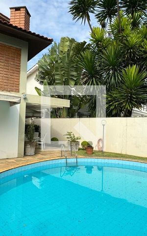 Casa de condomínio à venda com 400m², 5 quartos e 4 vagasPiscina