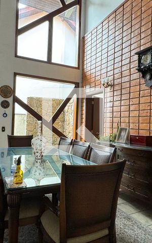 Casa de condomínio à venda com 400m², 5 quartos e 4 vagasSala de Jantar