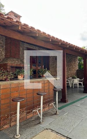Casa de condomínio à venda com 400m², 5 quartos e 4 vagasChurrasqueira