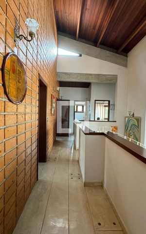 Casa de condomínio à venda com 400m², 5 quartos e 4 vagasCorredor