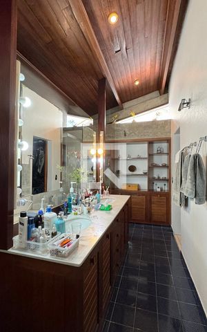 Casa de condomínio à venda com 400m², 5 quartos e 4 vagasBanheiro da Suíte 2