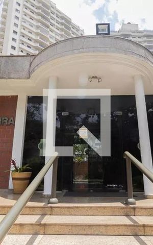 Apartamento à venda com 168m², 4 quartos e 2 vagas Apartamento à venda com 168m², 4 quartos e 2 vagasFachada