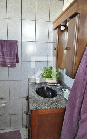 Casa à venda com 191m², 4 quartos e 3 vagasBanheiro
