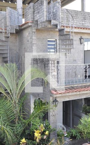 Casa à venda com 191m², 4 quartos e 3 vagasÁrea externa