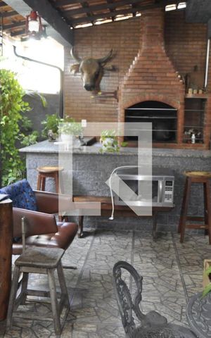 Casa à venda com 191m², 4 quartos e 3 vagasÁrea externa