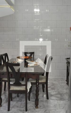 Casa à venda com 191m², 4 quartos e 3 vagasCozinha