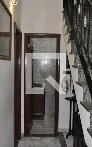 Casa à venda com 191m², 4 quartos e 3 vagasSala