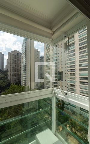 Apartamento à venda com 176m², 3 quartos e 3 vagas Apartamento à venda com 176m², 3 quartos e 3 vagasVaranda da Suíte master