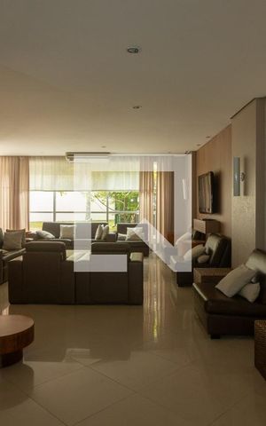 Apartamento à venda com 176m², 3 quartos e 3 vagas Apartamento à venda com 176m², 3 quartos e 3 vagasÁrea comum - Salão de festas
