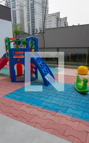 Studio à venda com 33m², 1 quarto e sem vagaÁrea comum - Playground