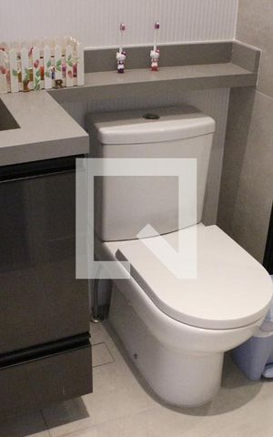 Apartamento para alugar com 73m², 2 quartos e 2 vagas Apartamento para alugar com 73m², 2 quartos e 2 vagasBanheiro