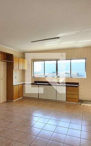 Apartamento para alugar com 130m², 2 quartos e 1 vagaCozinha