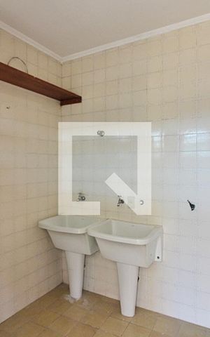 Apartamento para alugar com 130m², 2 quartos e 1 vagaÁrea de Serviço