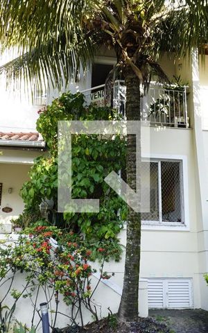 Casa de condomínio à venda com 155m², 4 quartos e 2 vagasFachada da Casa