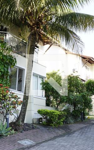 Casa de condomínio à venda com 155m², 4 quartos e 2 vagasFachada da Casa / Condominio