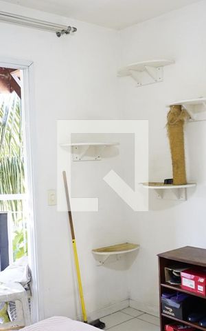 Casa de condomínio à venda com 155m², 4 quartos e 2 vagasQuarto 1 - Suite