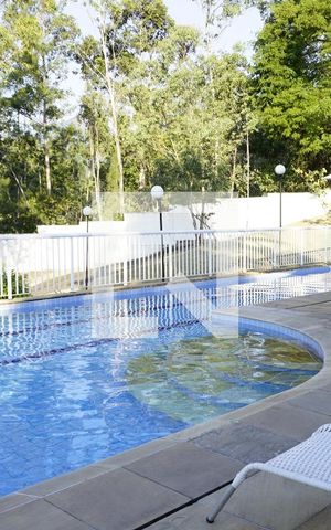 Casa de condomínio à venda com 155m², 4 quartos e 2 vagasÁrea comum - Piscina