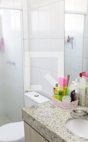 Casa de condomínio à venda com 155m², 4 quartos e 2 vagasbanheiro - Quarto 1 - Suite
