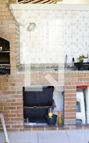 Casa de condomínio à venda com 155m², 4 quartos e 2 vagasÁrea gourmet