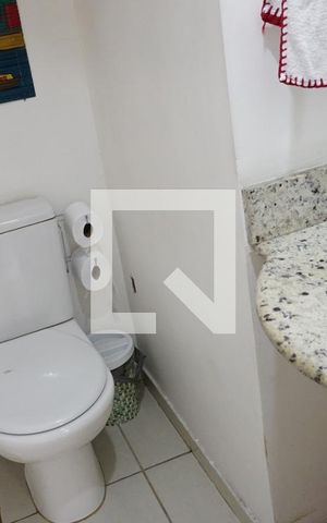 Casa de condomínio à venda com 155m², 4 quartos e 2 vagasLavabo