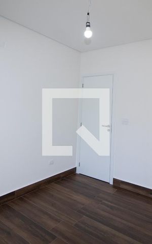Casa à venda com 230m², 3 quartos e 4 vagas Casa à venda com 230m², 3 quartos e 4 vagasQuarto 2
