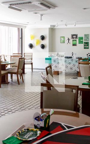 Apartamento para alugar com 101m², 2 quartos e 1 vaga Apartamento para alugar com 101m², 2 quartos e 1 vagaÁrea comum - Salão de festas
