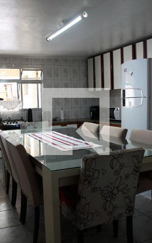 Casa à venda com 168m², 4 quartos e 3 vagasCozinha