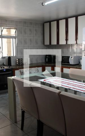 Casa à venda com 168m², 4 quartos e 3 vagasCozinha