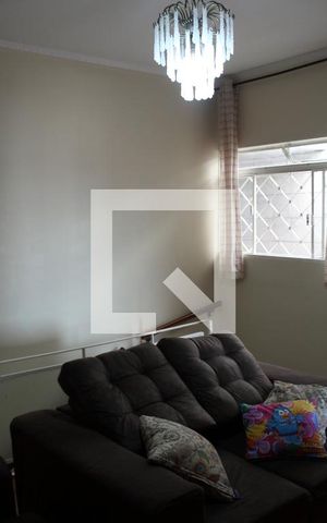 Casa à venda com 168m², 4 quartos e 3 vagasSala