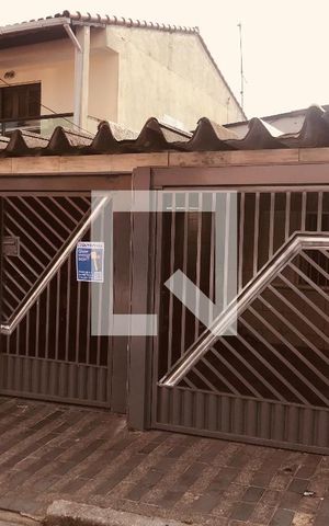 Casa à venda com 168m², 4 quartos e 3 vagasFachada