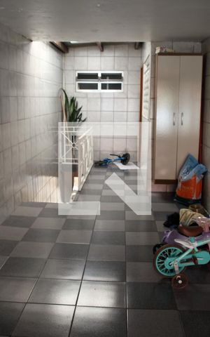 Casa à venda com 168m², 4 quartos e 3 vagasGaragem