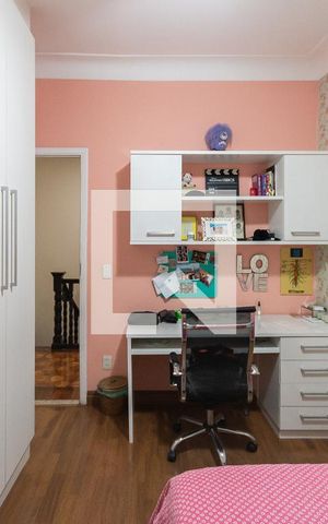 Casa à venda com 200m², 3 quartos e 4 vagasQuarto 2
