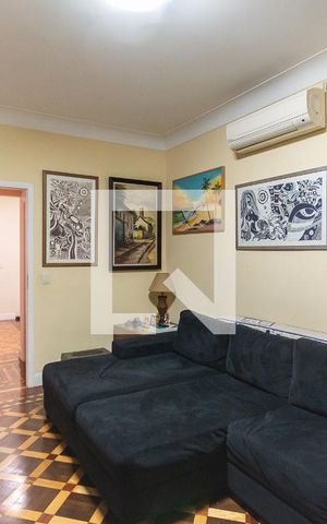 Casa à venda com 200m², 3 quartos e 4 vagasSala de TV