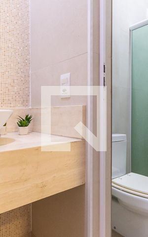 Casa à venda com 200m², 3 quartos e 4 vagasBanheiro Área externa
