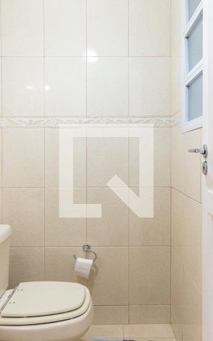Casa à venda com 200m², 3 quartos e 4 vagasLavabo