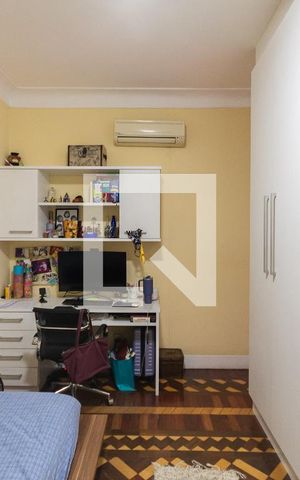Casa à venda com 200m², 3 quartos e 4 vagasQuarto 1