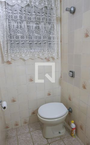 Apartamento à venda com 72m², 2 quartos e sem vagaBanheiro