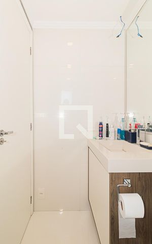 Apartamento para alugar com 62m², 2 quartos e 2 vagas Apartamento para alugar com 62m², 2 quartos e 2 vagasBanheiro 2